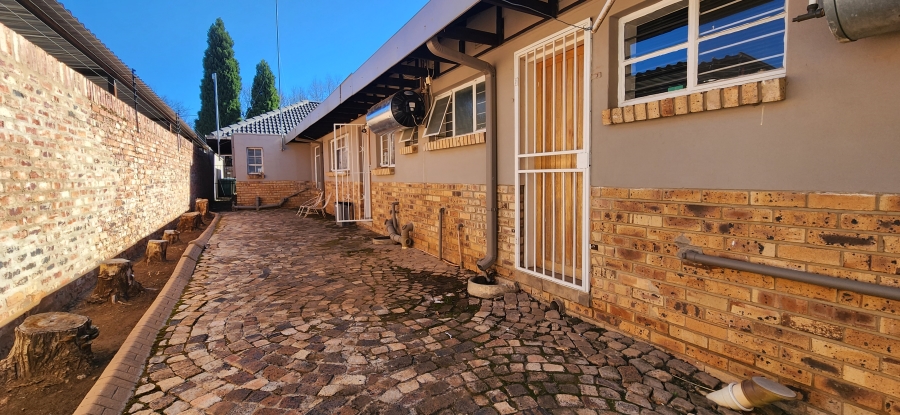 10 Bedroom Property for Sale in Die Bult North West